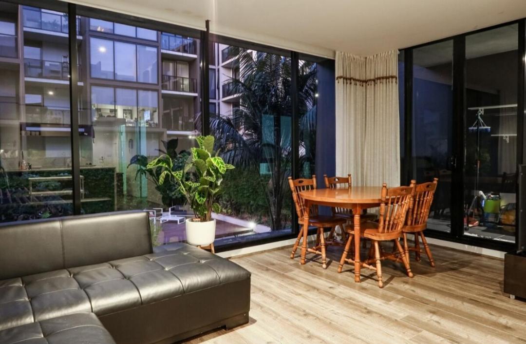 Easy Living One Bedder Gem Apartment Melbourne Luaran gambar